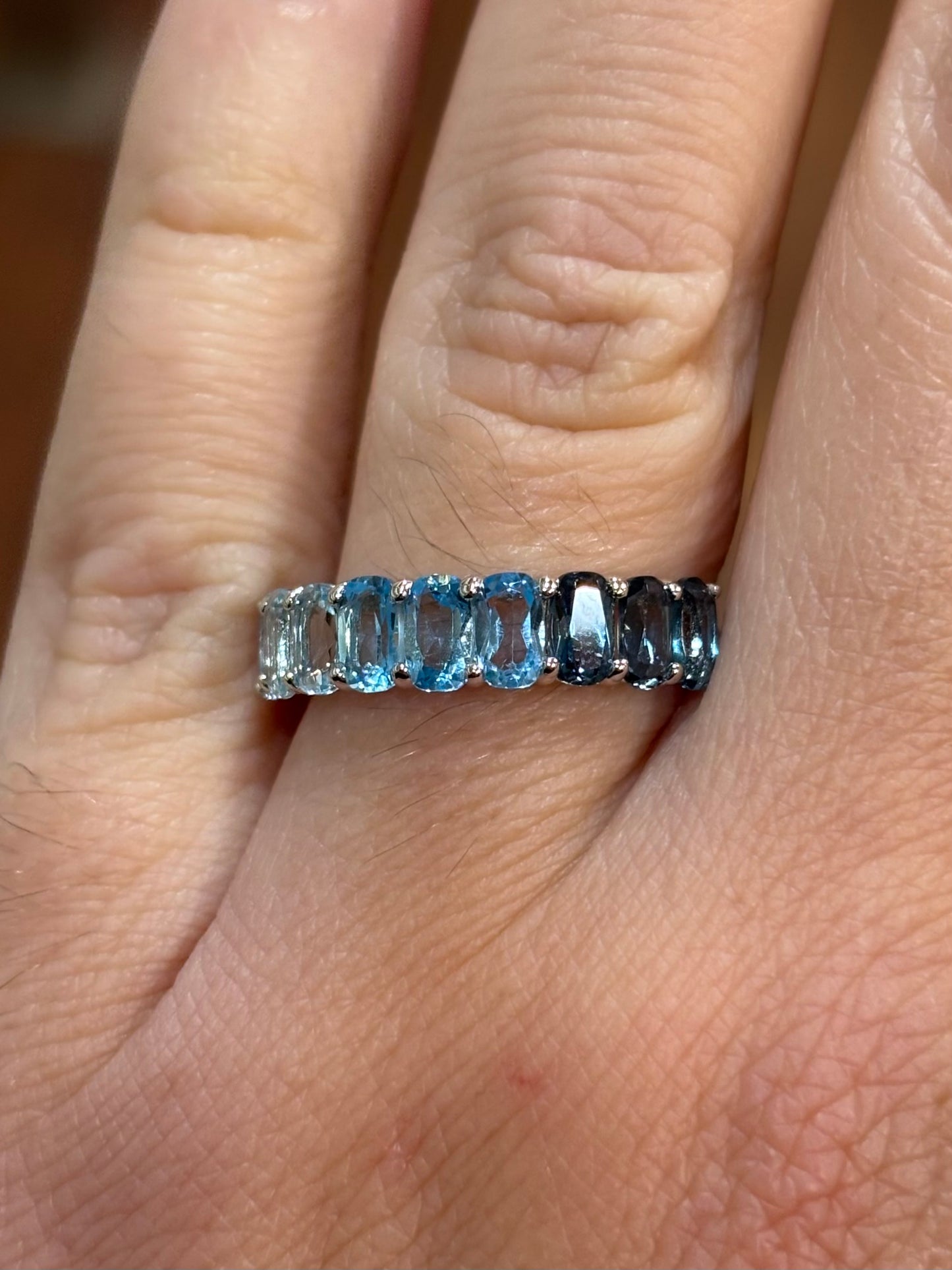 Sterling silver blue topaz gradient ring