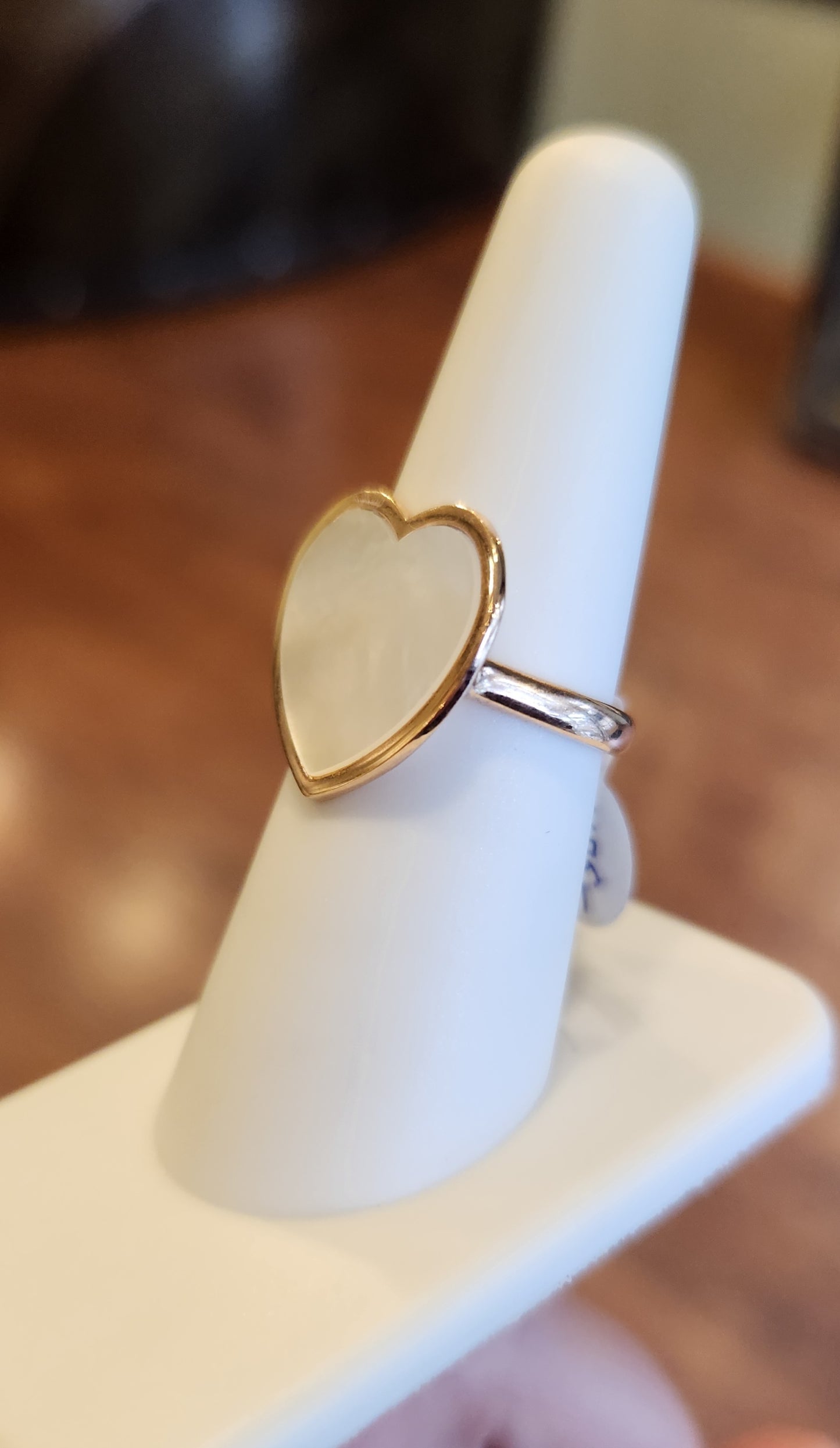 14k rose gold mother of pearl heart ring