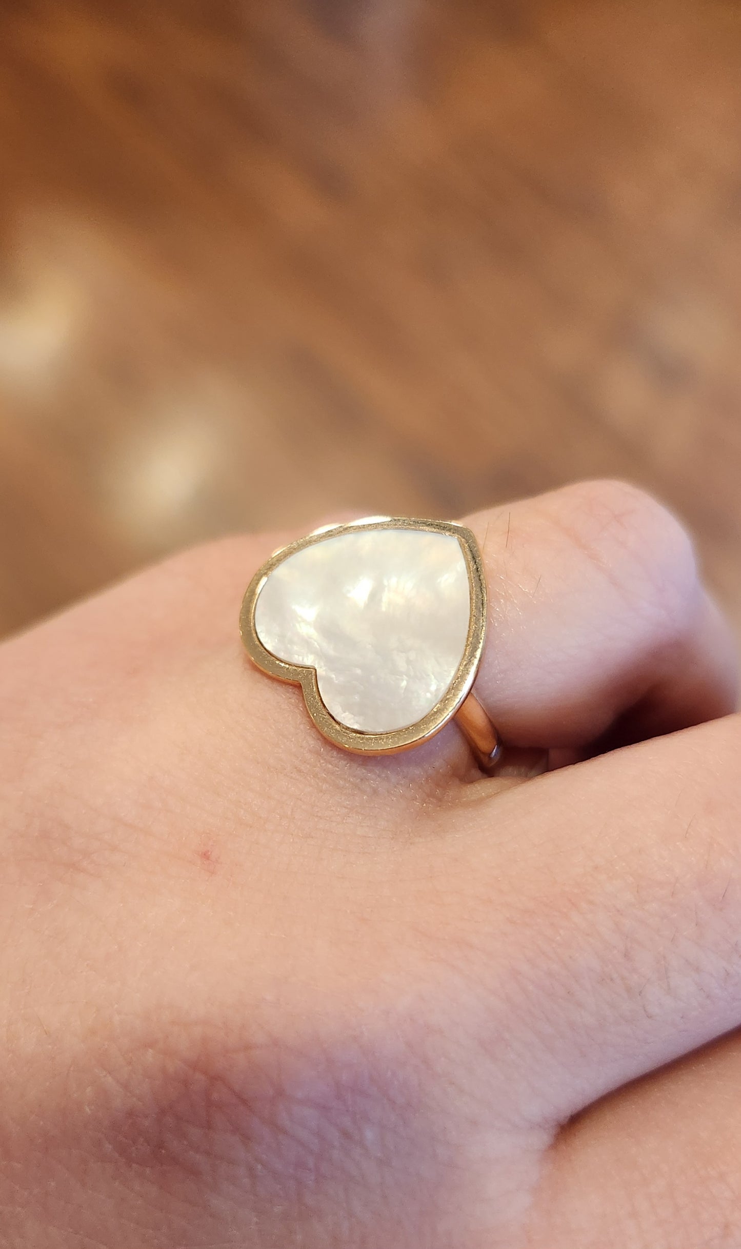 14k rose gold mother of pearl heart ring