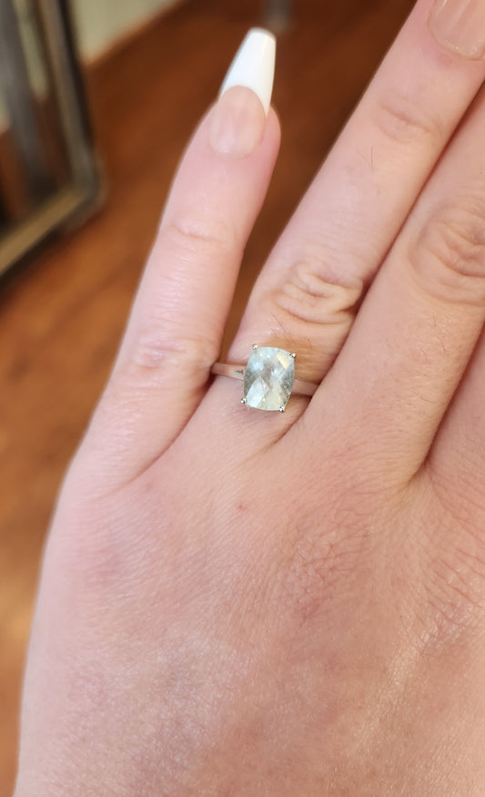 Sterling silver contemporary aquamarine ring