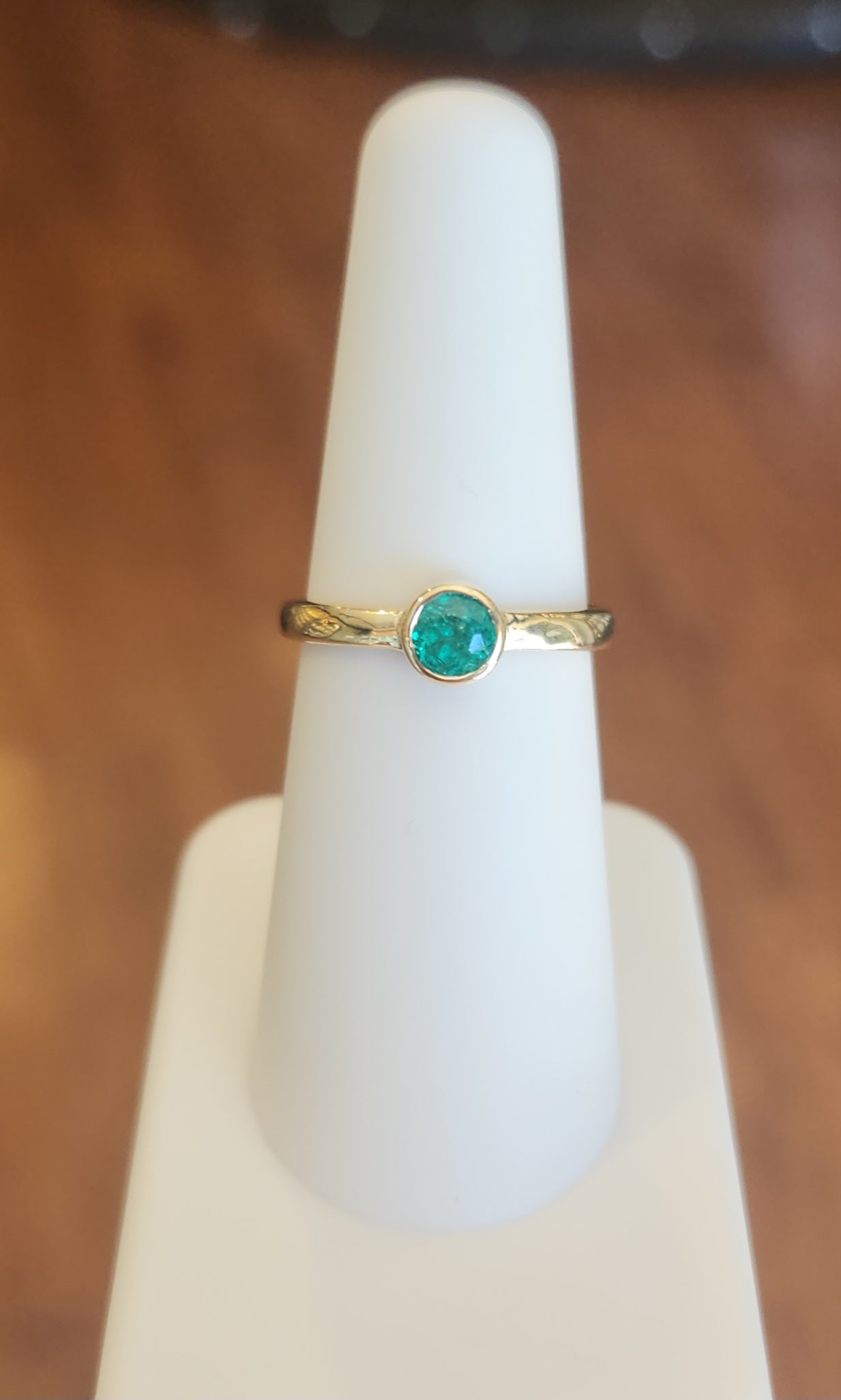 14k yellow gold emerald ring