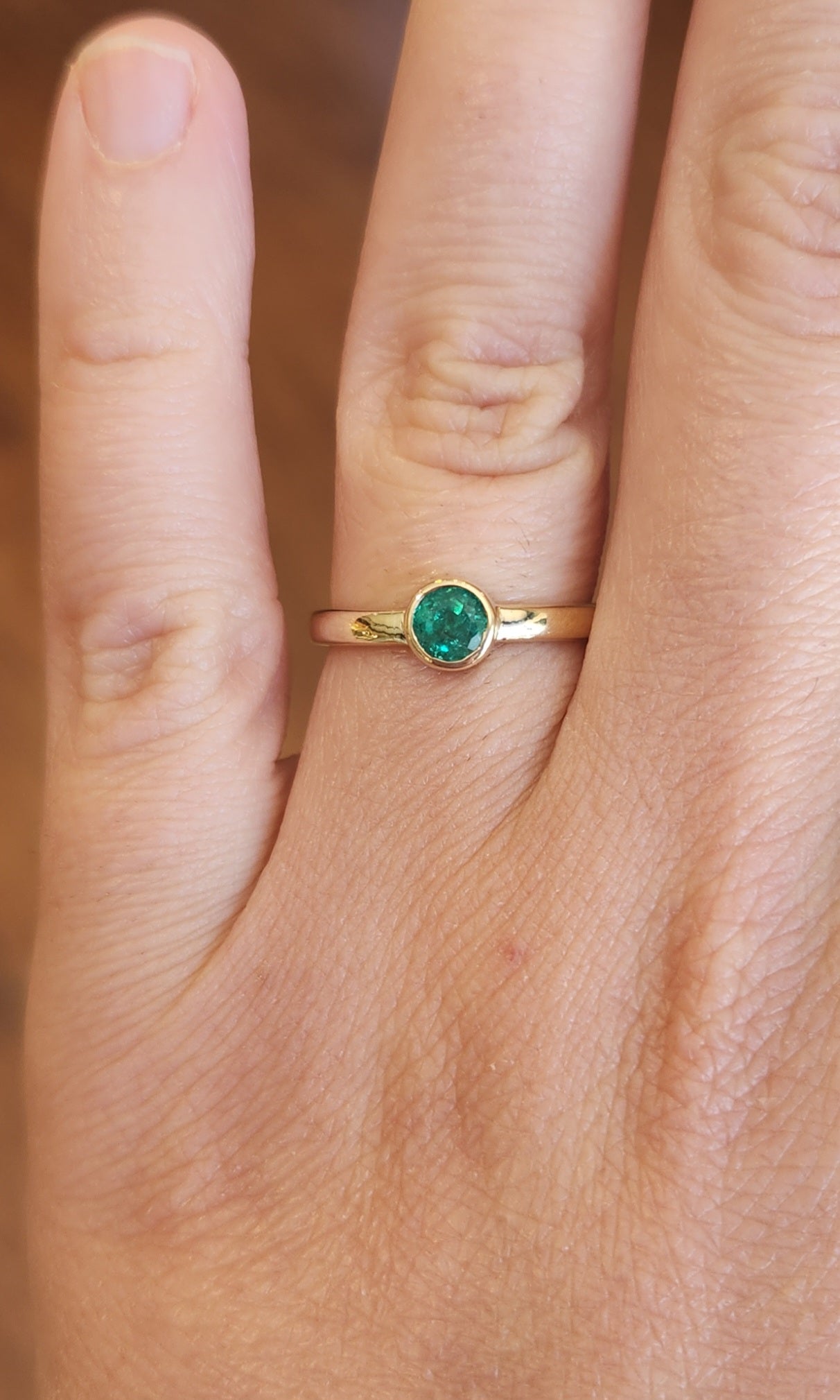 14k yellow gold emerald ring