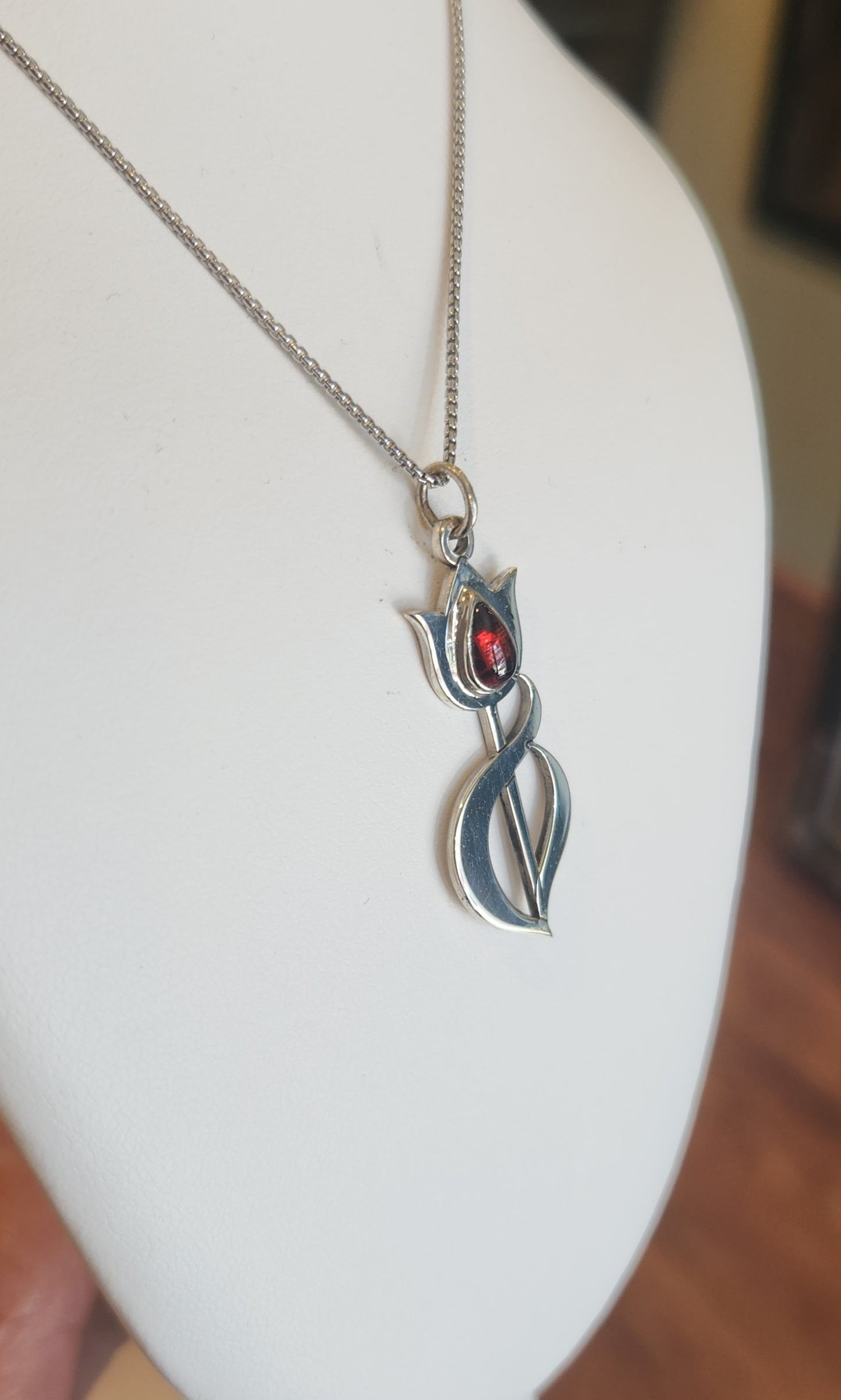 Sterling silver garnet tulip pendant