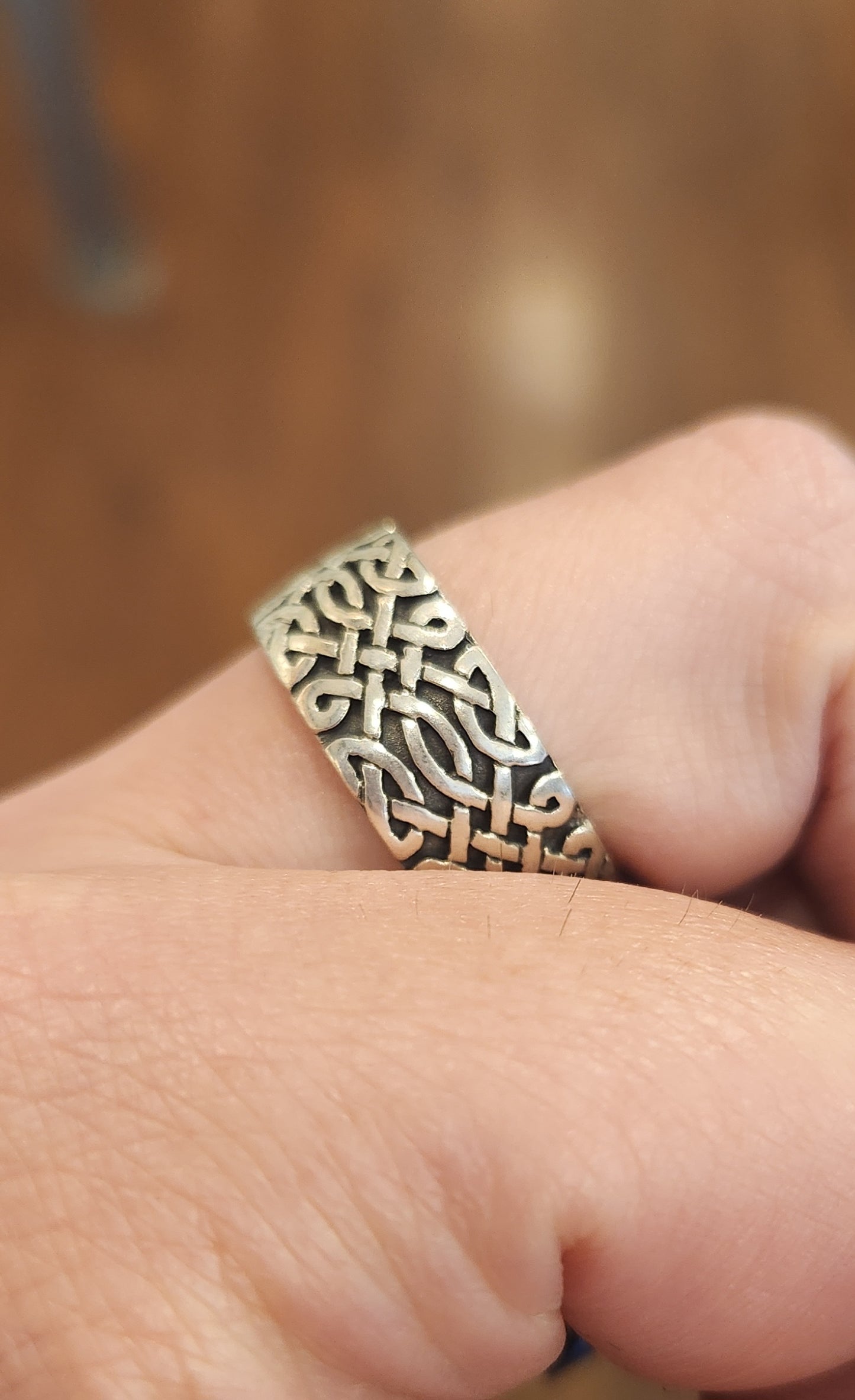 Sterling silver celtic knotwork eternal ring band