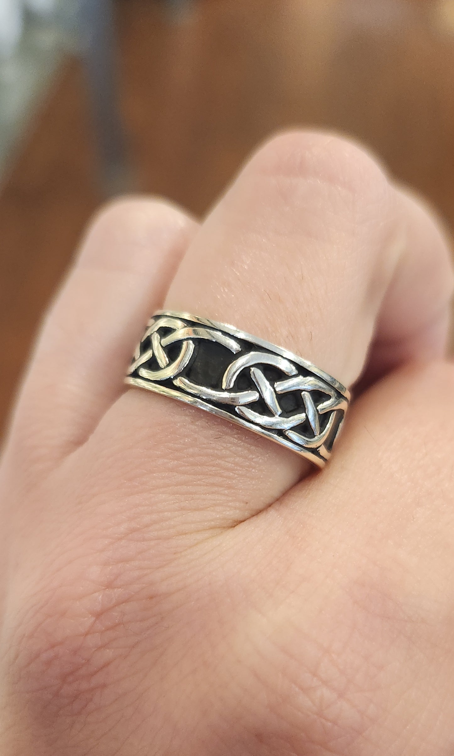 Sterling silver celtic knot ring band