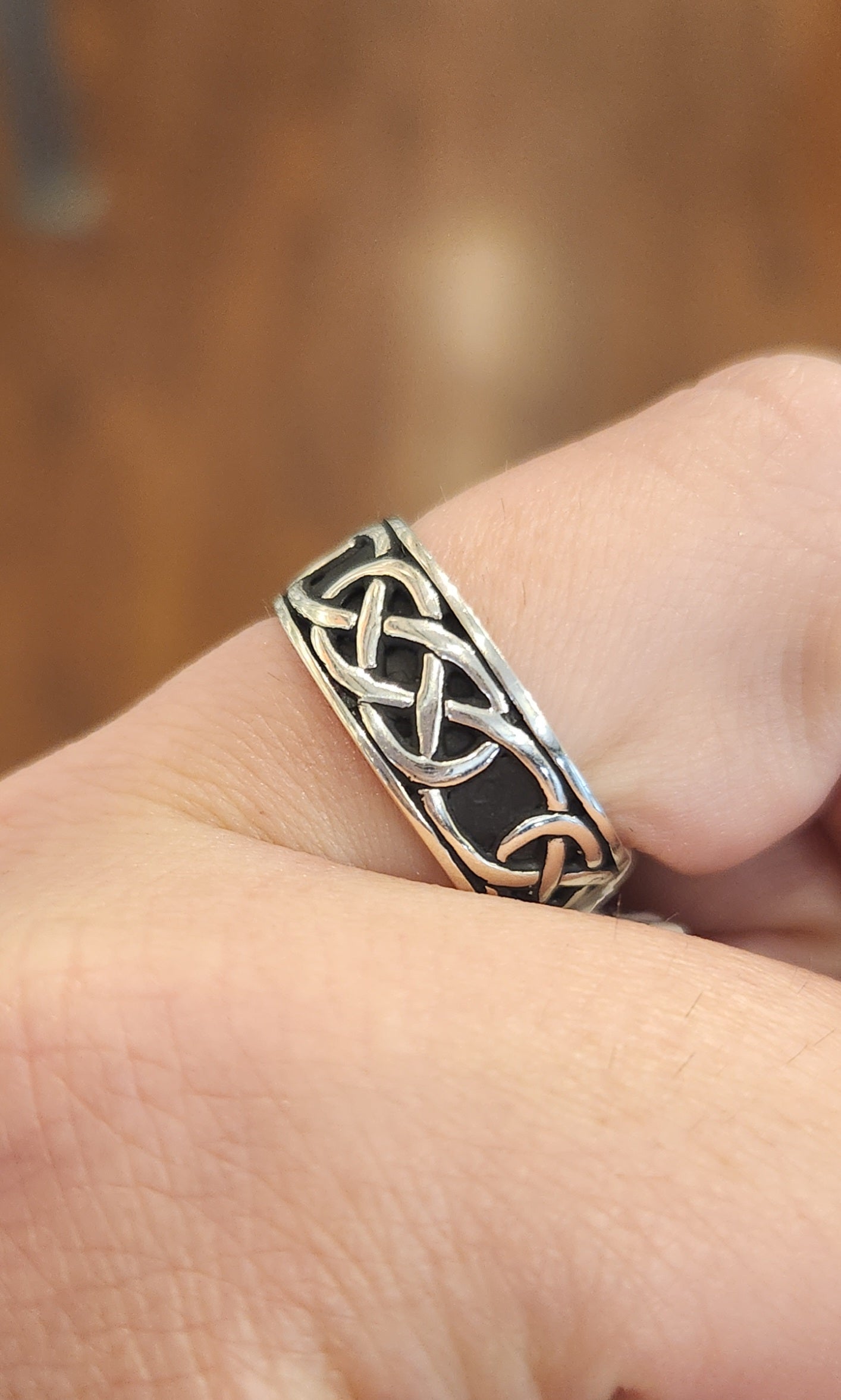 Sterling silver celtic knot ring band