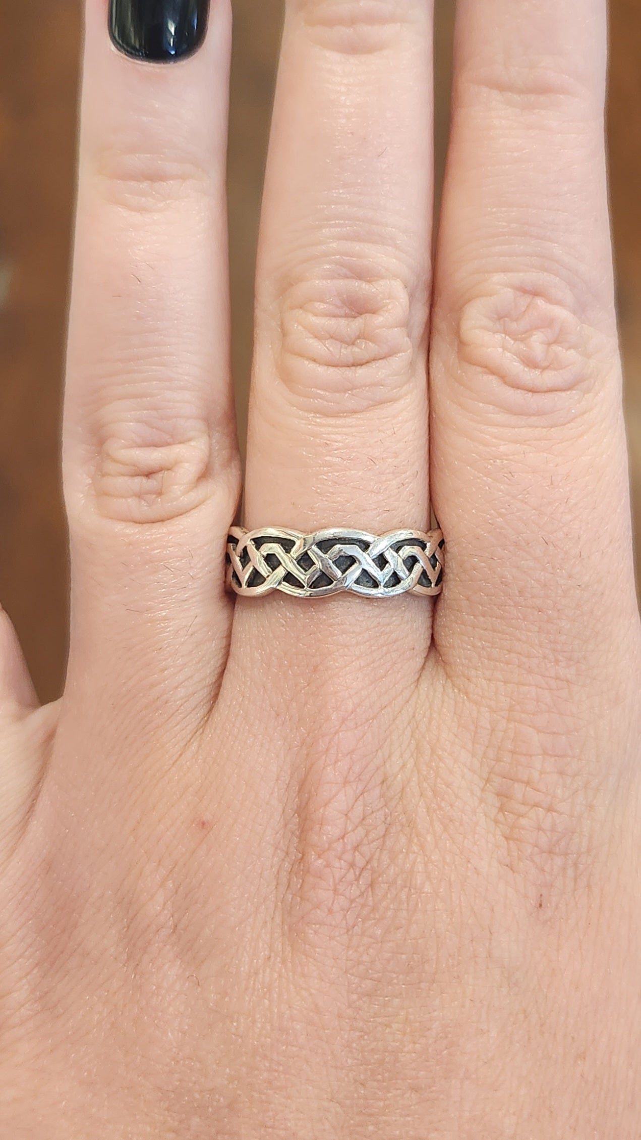 Sterling silver celtic knotwork ring band