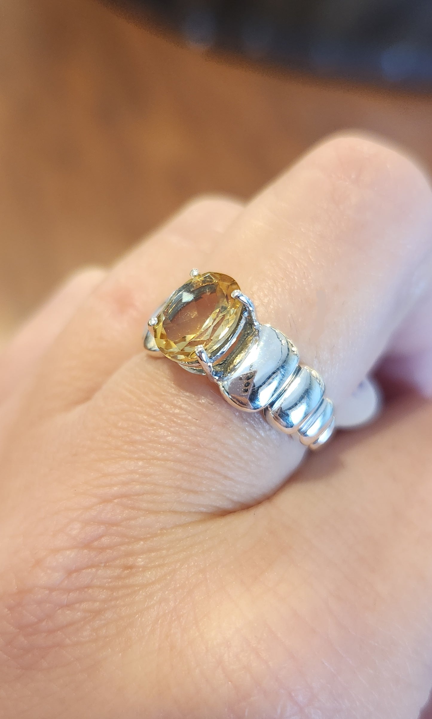 Sterling silver oval citrine ring