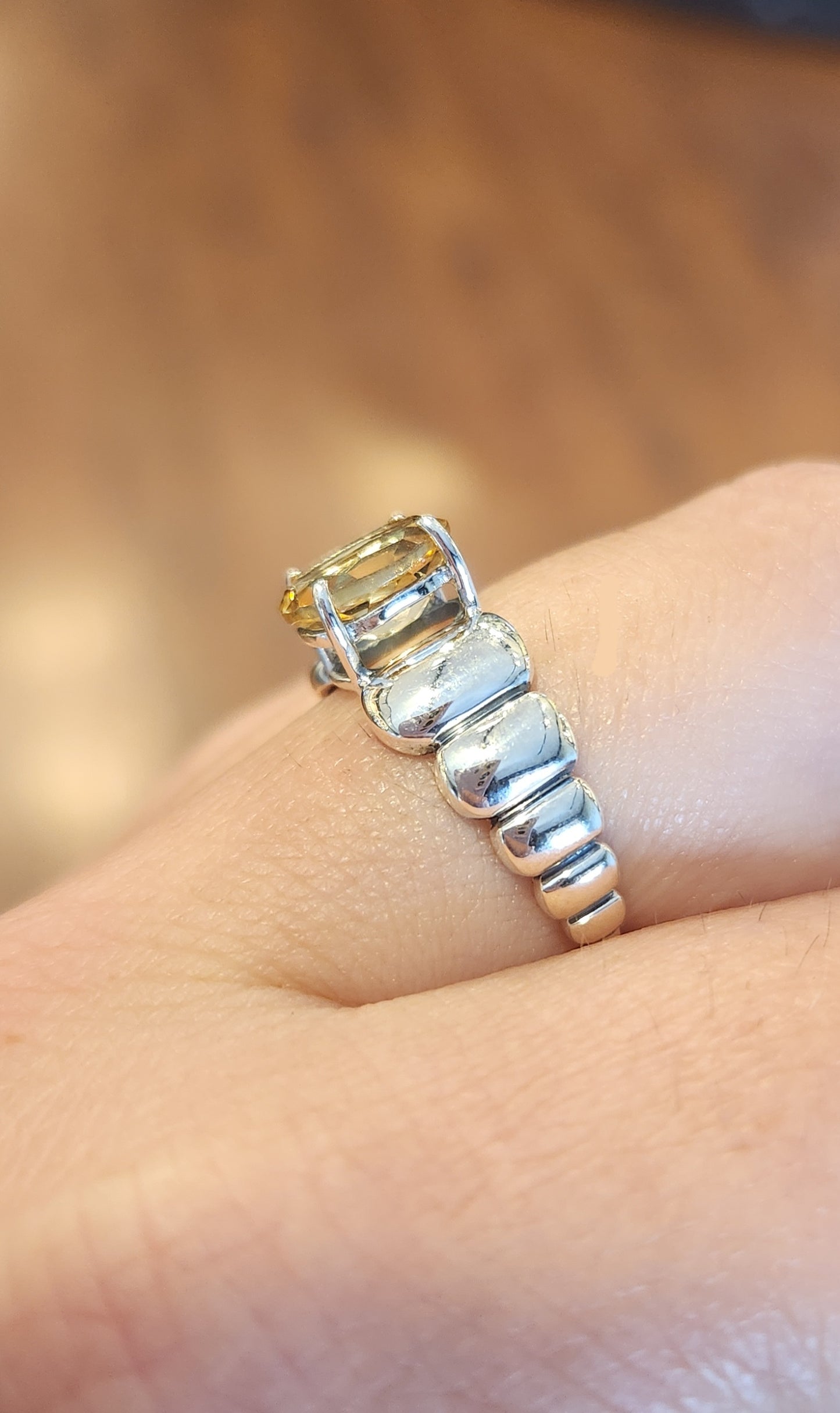 Sterling silver oval citrine ring