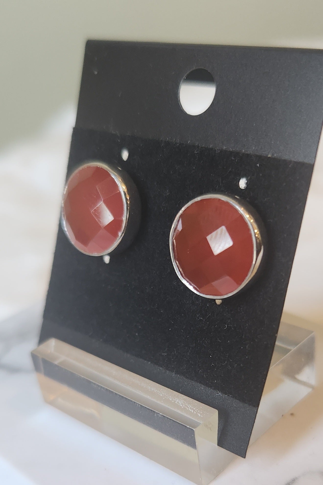 Sterling silver round checker-cut carnelian stud earrings