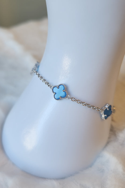 Sterling silver blue clover station bracelet