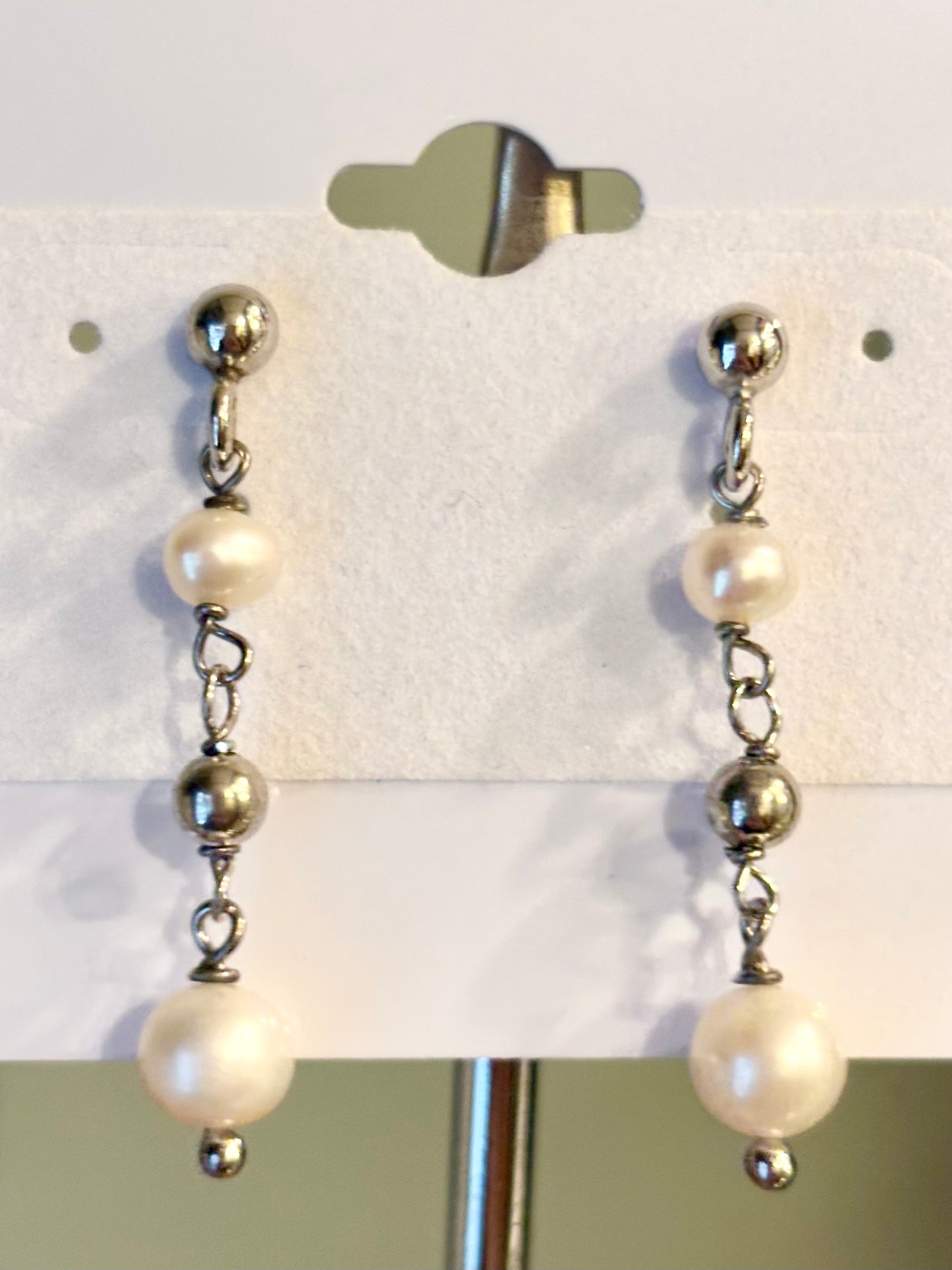 Sterling silver pearl dangle earrings