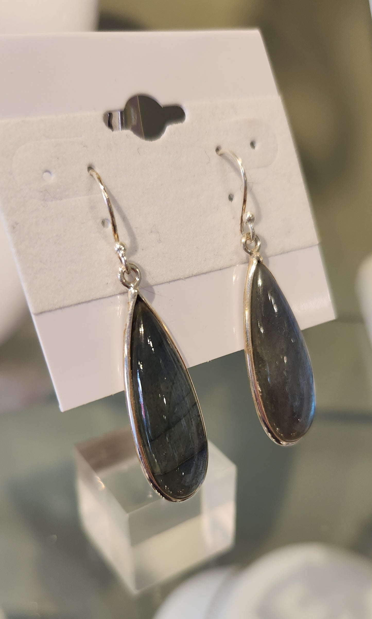 Sterling silver blue labradorite dangle earrings