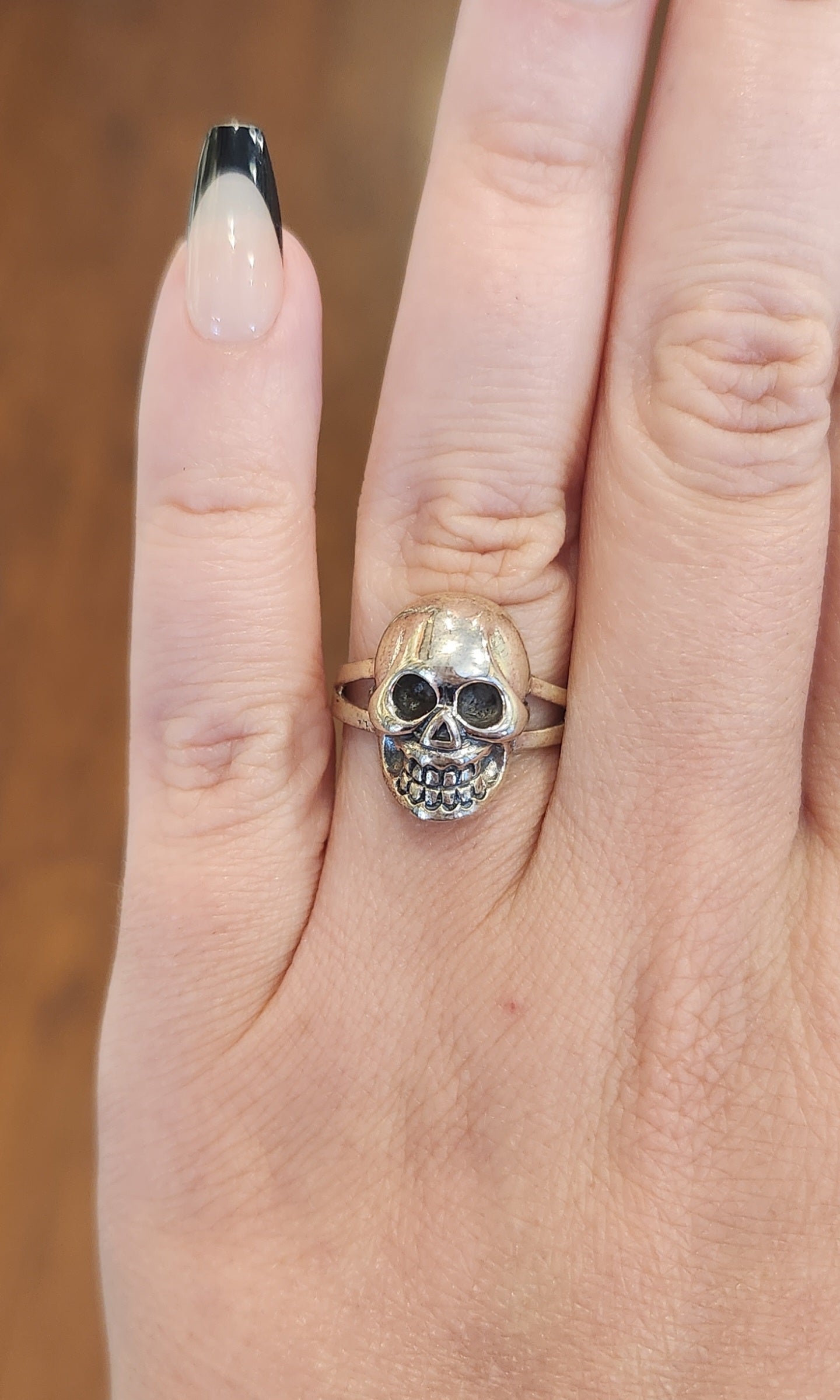 Sterling silver skull ring