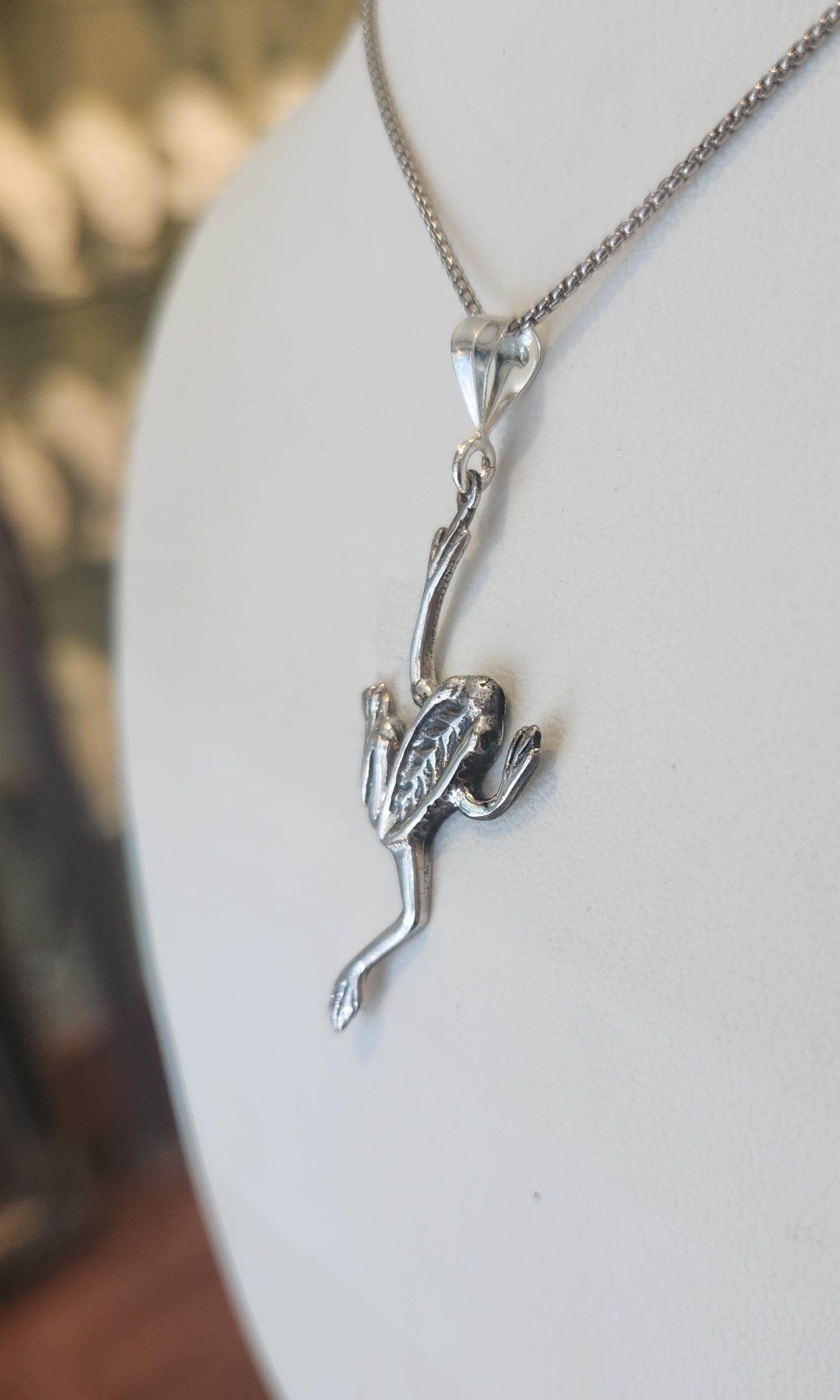 Sterling silver frog pendant