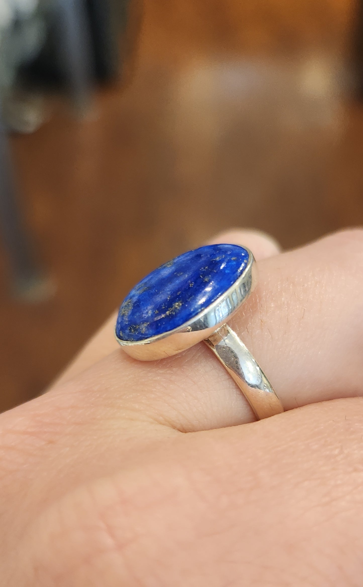 Sterling silver oval lapis ring