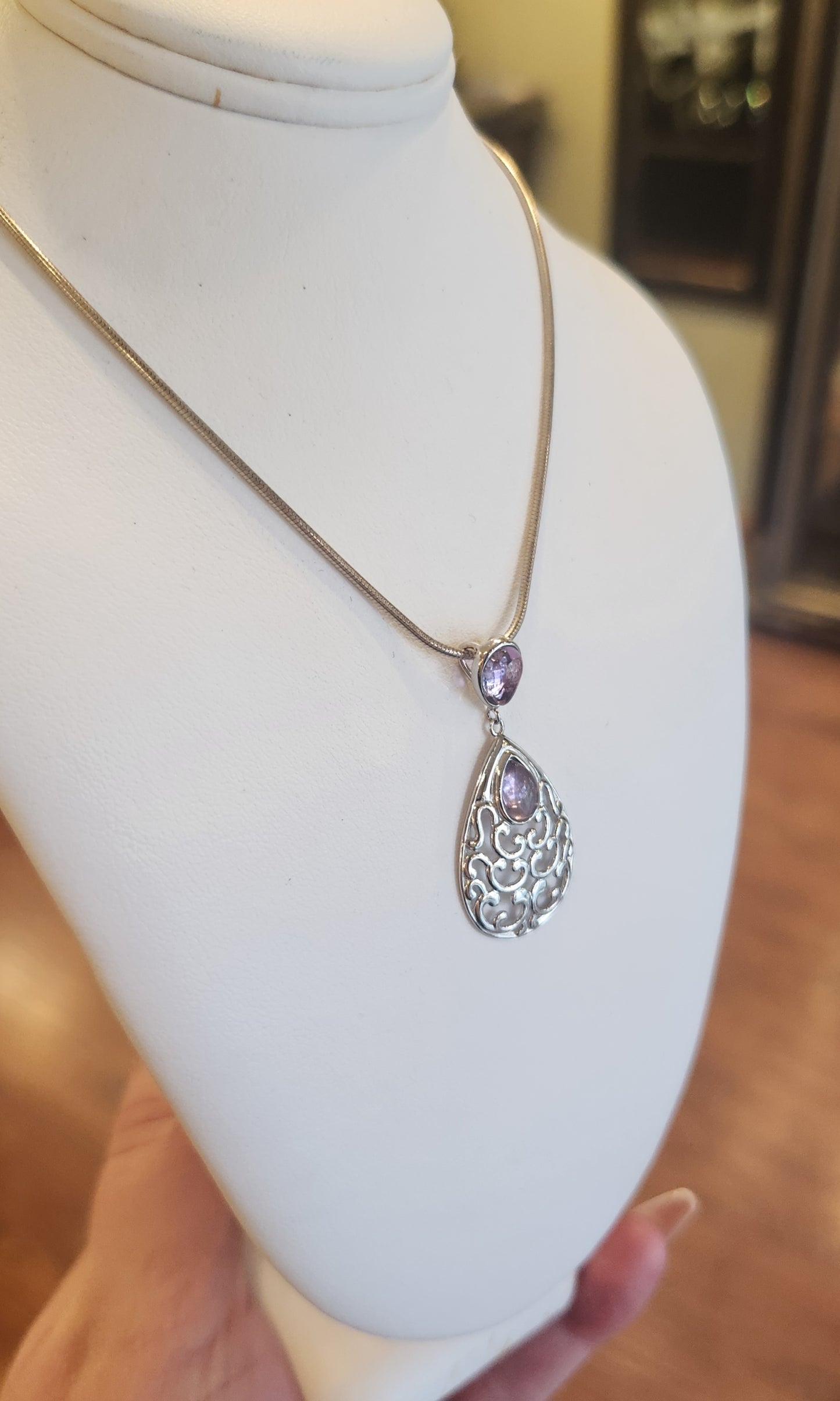 Sterling silver amethyst filigree pendant