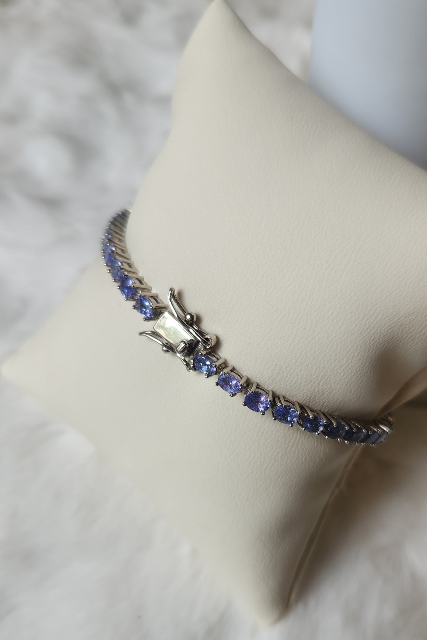 Sterling silver tanzanite tennis bracelet