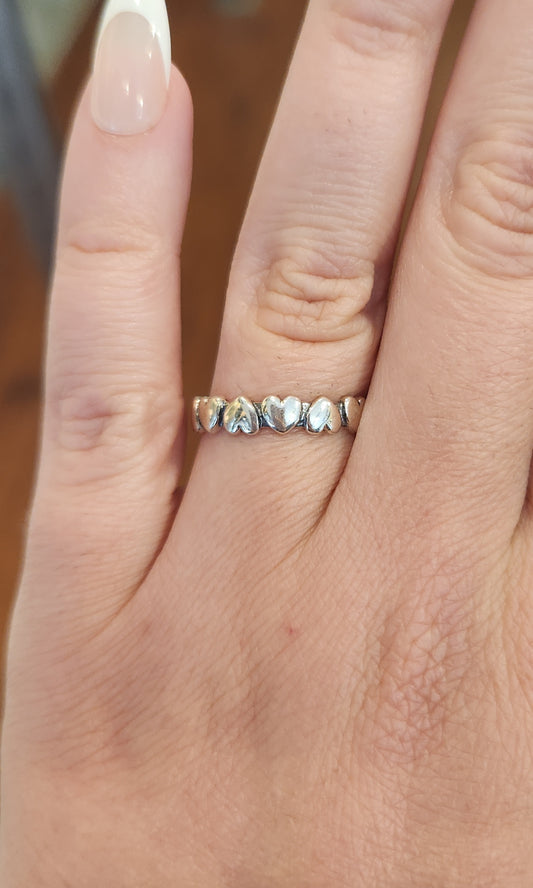 Sterling silver hearts band ring