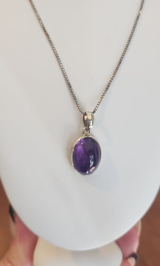 Sterling silver amethyst cabochon pendant