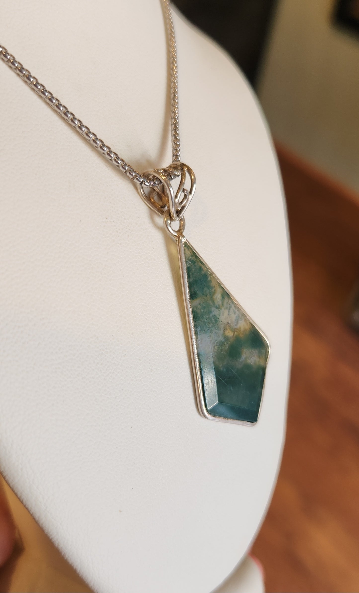 Sterling silver kite-shaped moss agate pendant