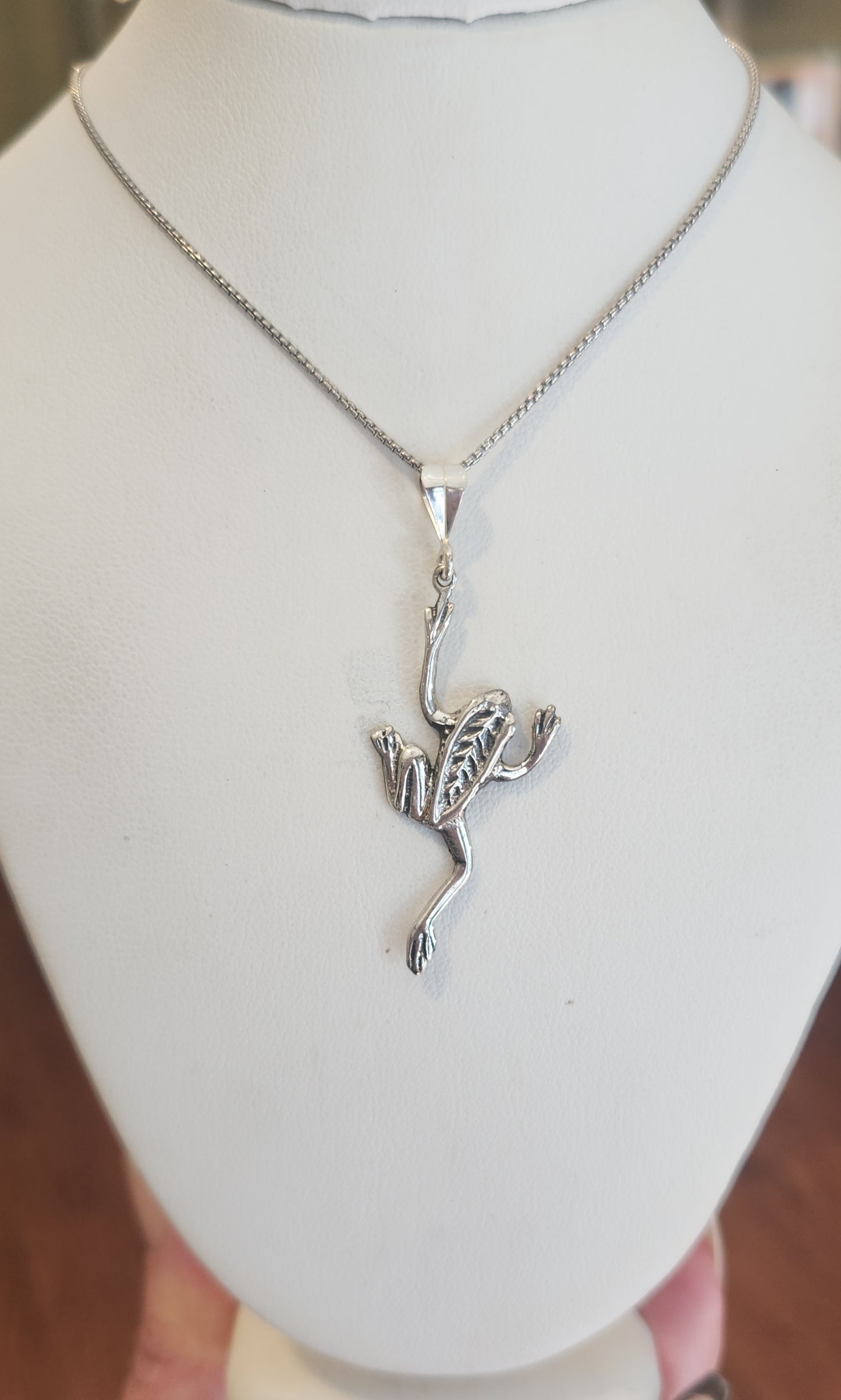 Sterling silver frog pendant