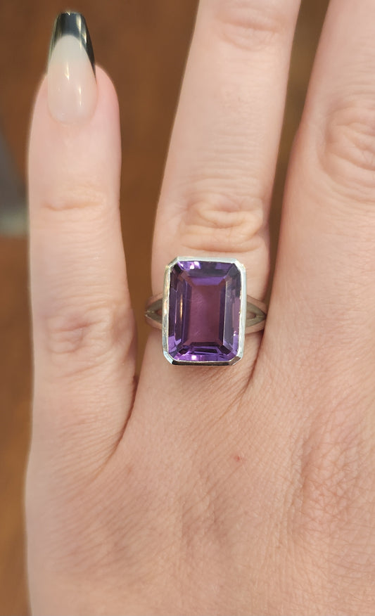 Sterling silver amethyst statement ring