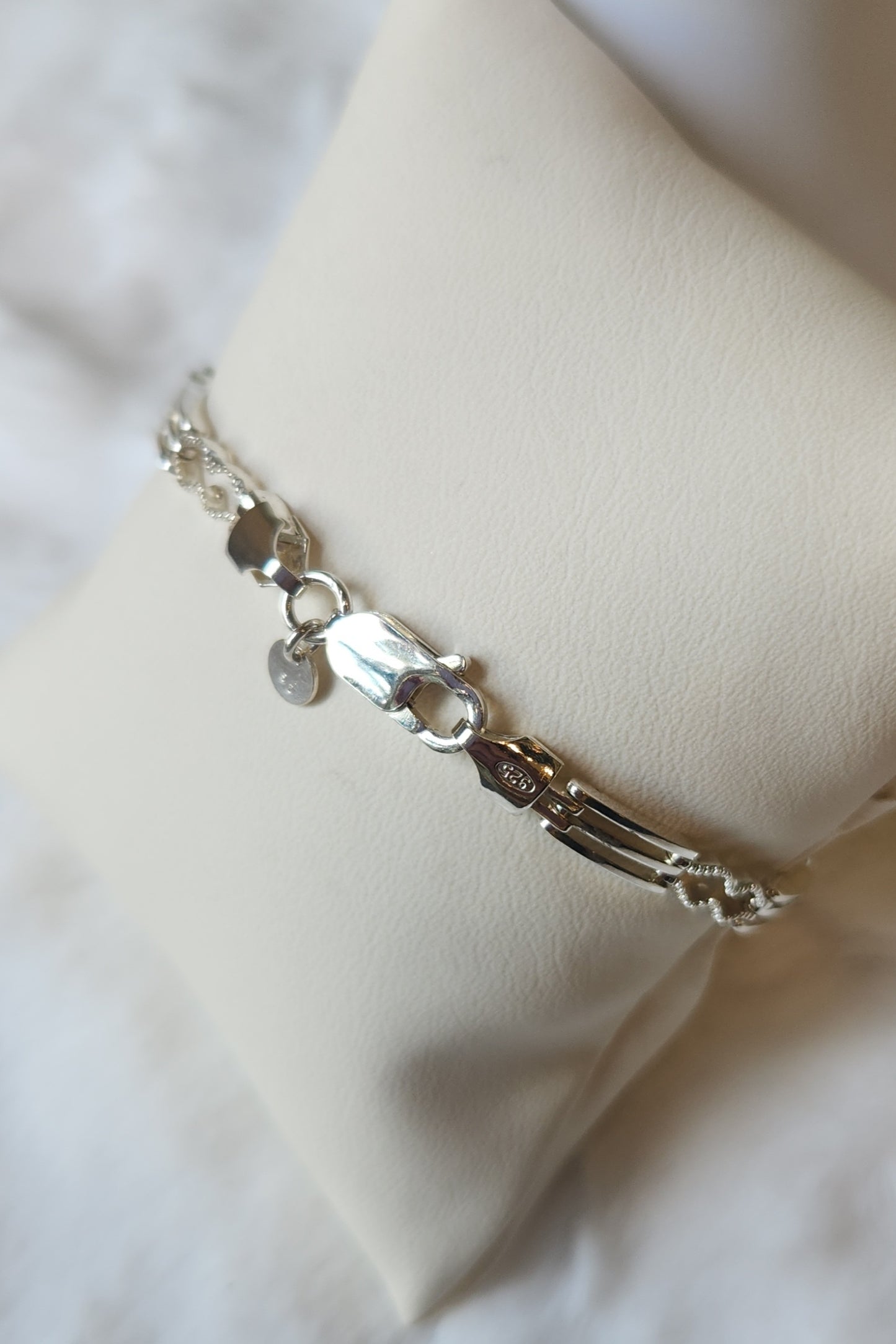 Sterling silver stylish links bracelet