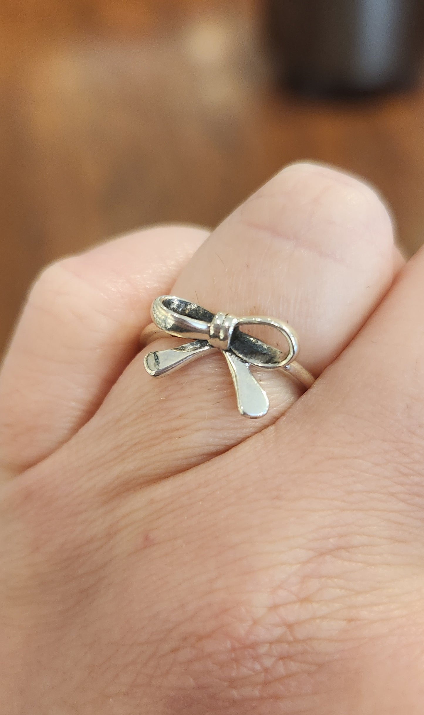 Sterling silver bow-tie ring