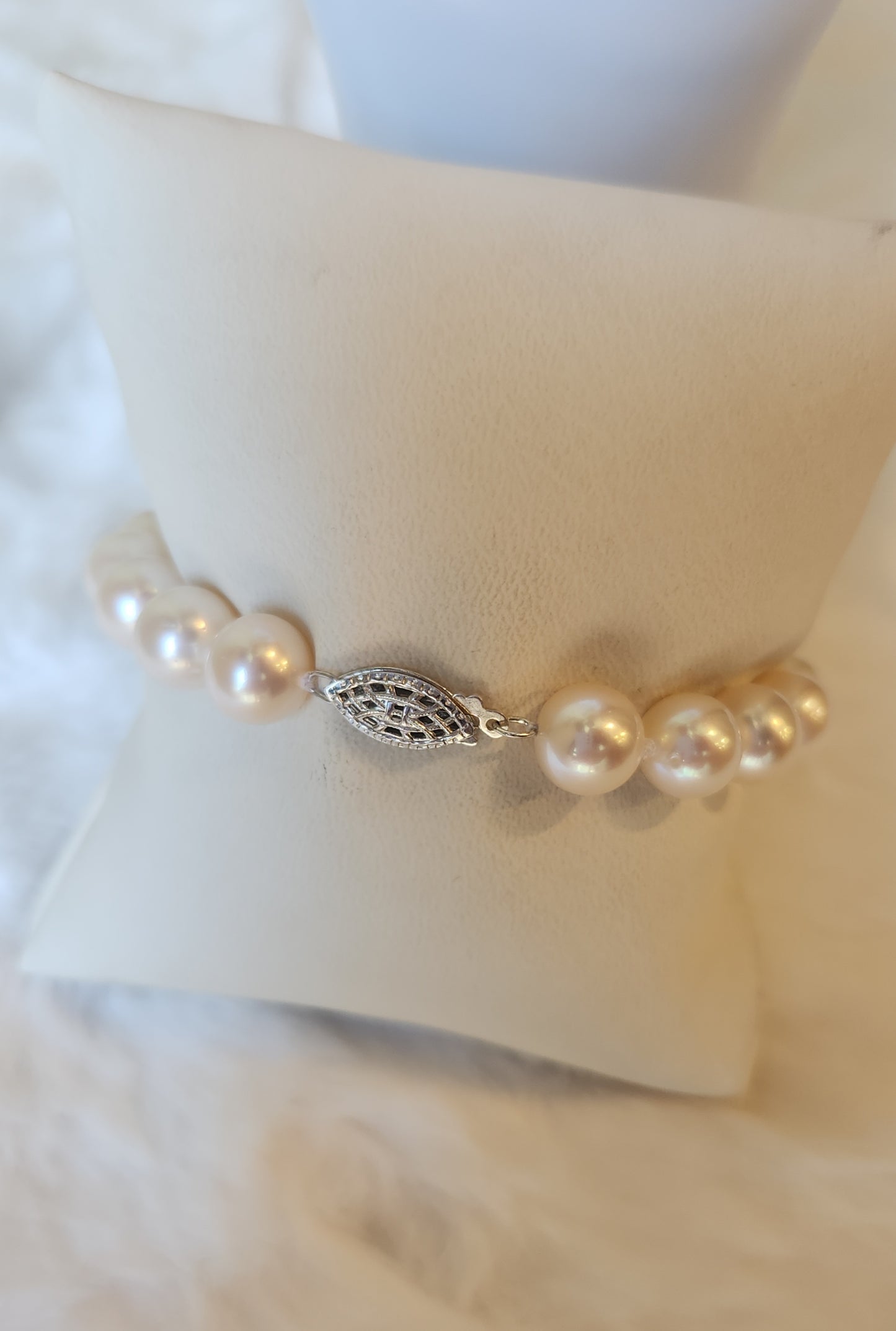 Sterling silver pearl bracelet