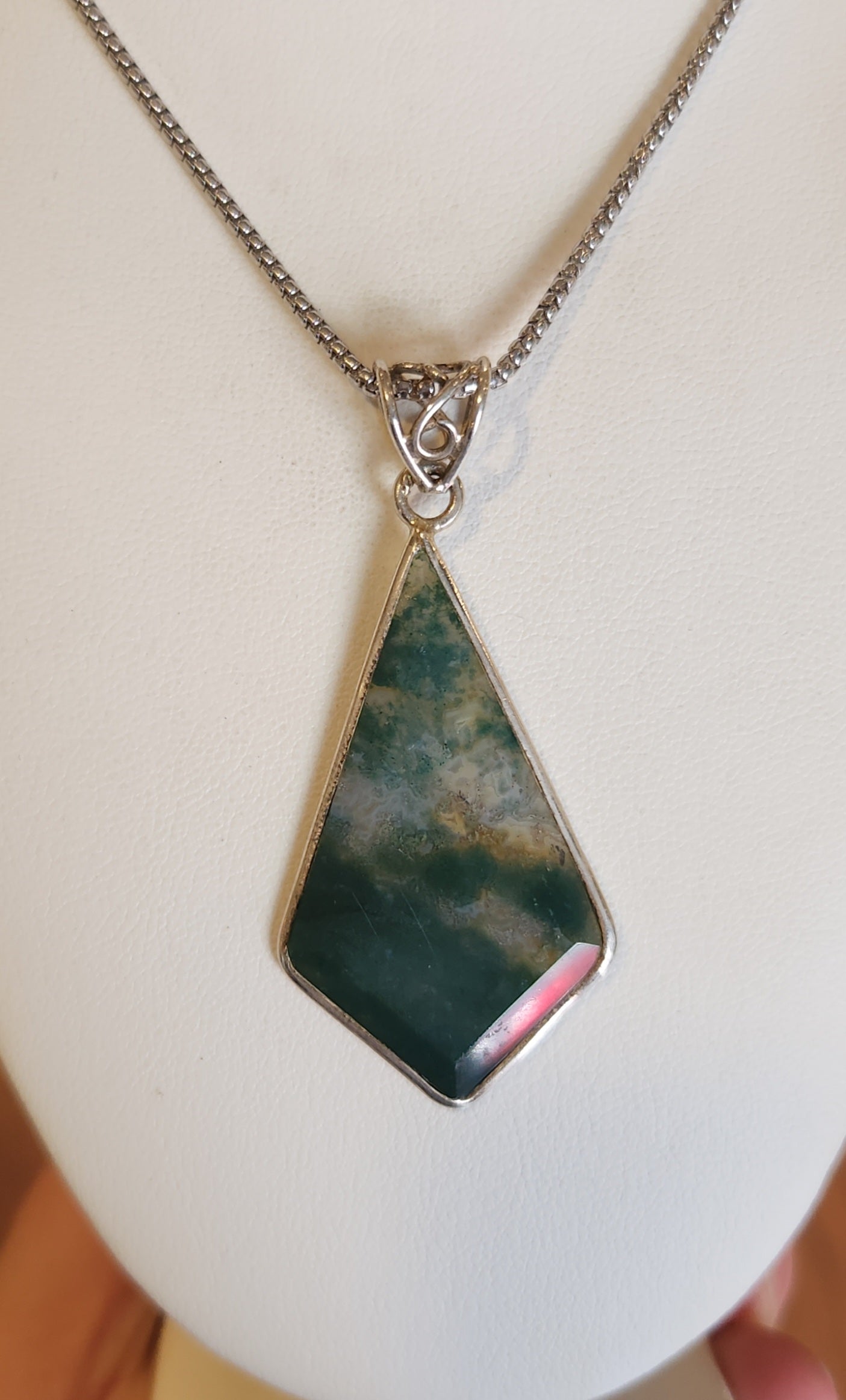 Sterling silver kite-shaped moss agate pendant