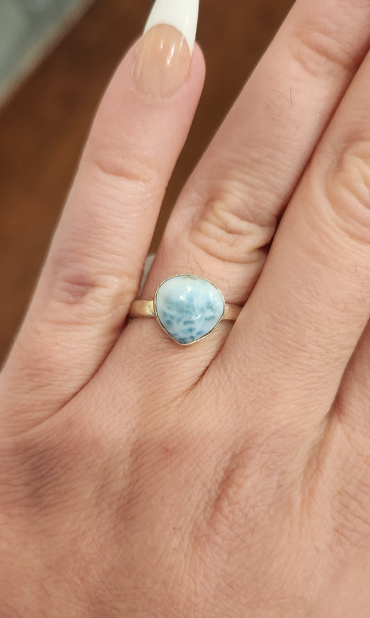 Sterling silver round triangle larimar ring