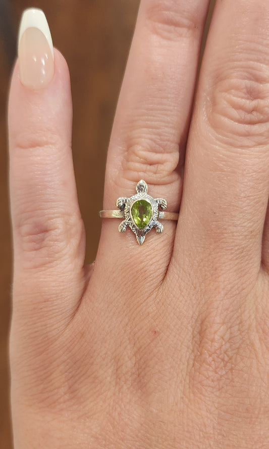 Sterling silver peridot turtle ring