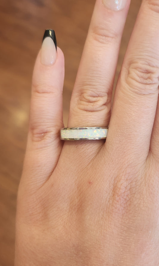 Sterling silver white kyocera opal inlay ring