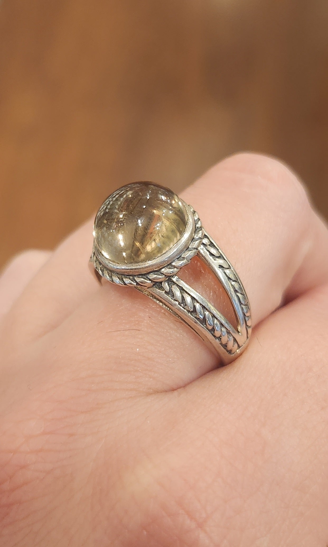 Sterling silver round citrine cabochon ring