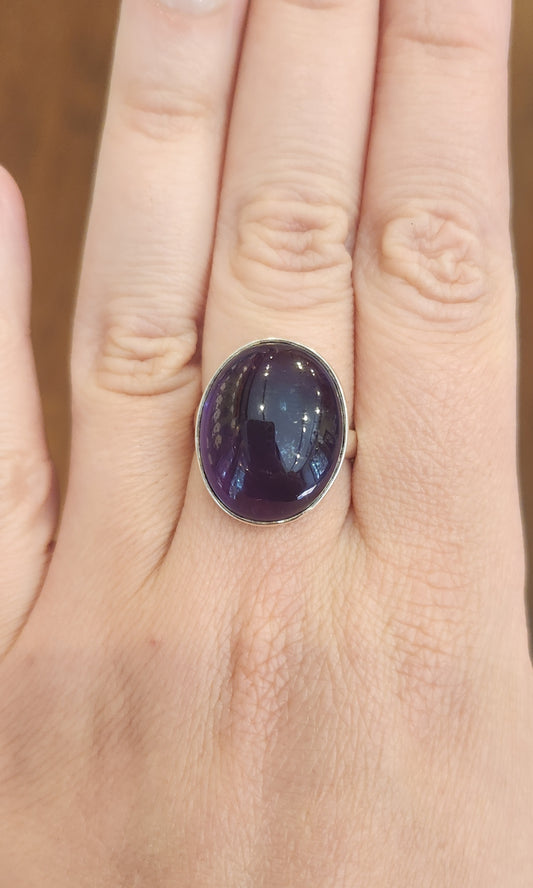 Sterling silver deep purple amethyst cocktail ring