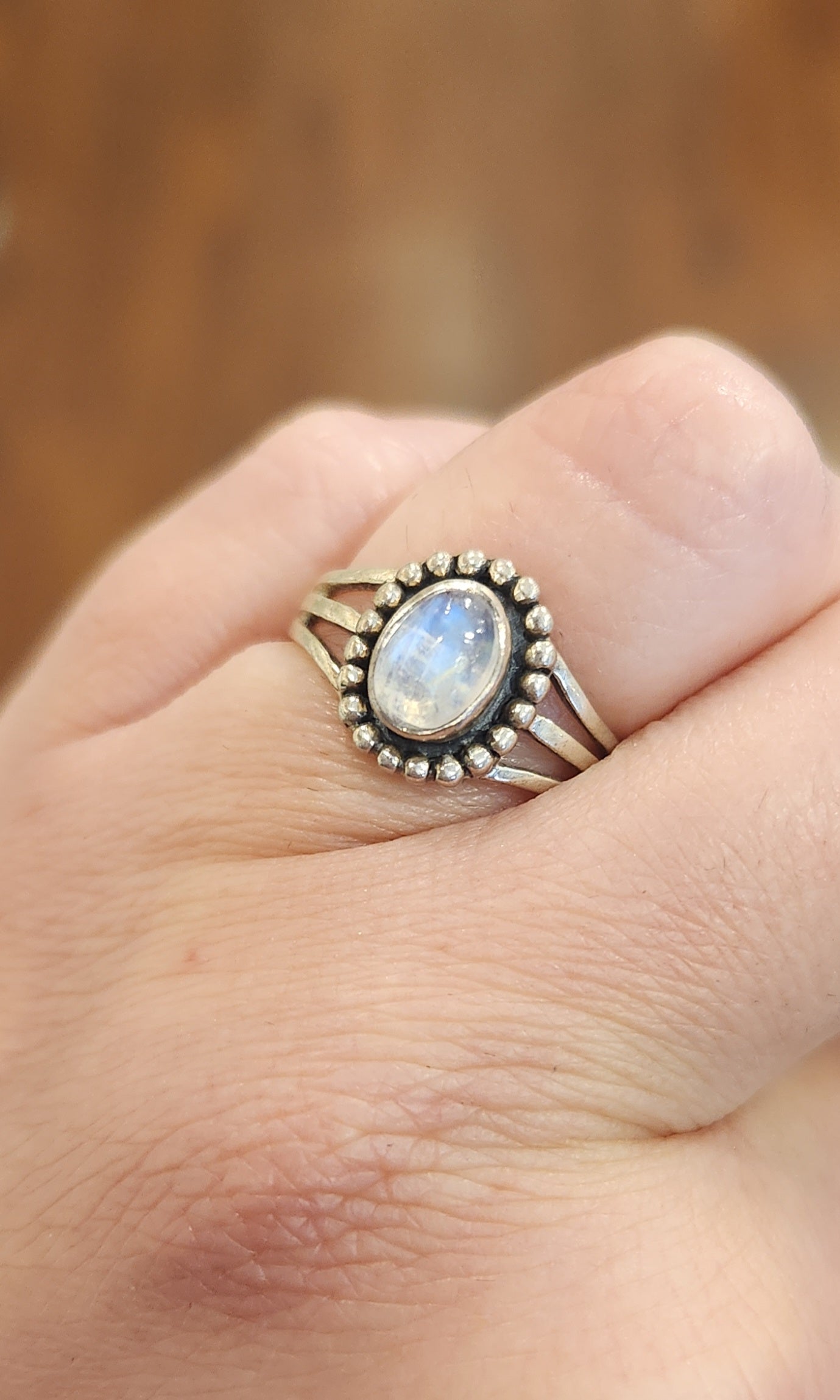 Sterling silver oval rainbow moonstone fashion ring