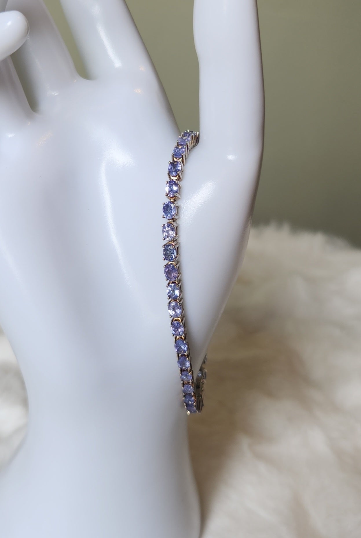 Sterling silver tanzanite tennis bracelet