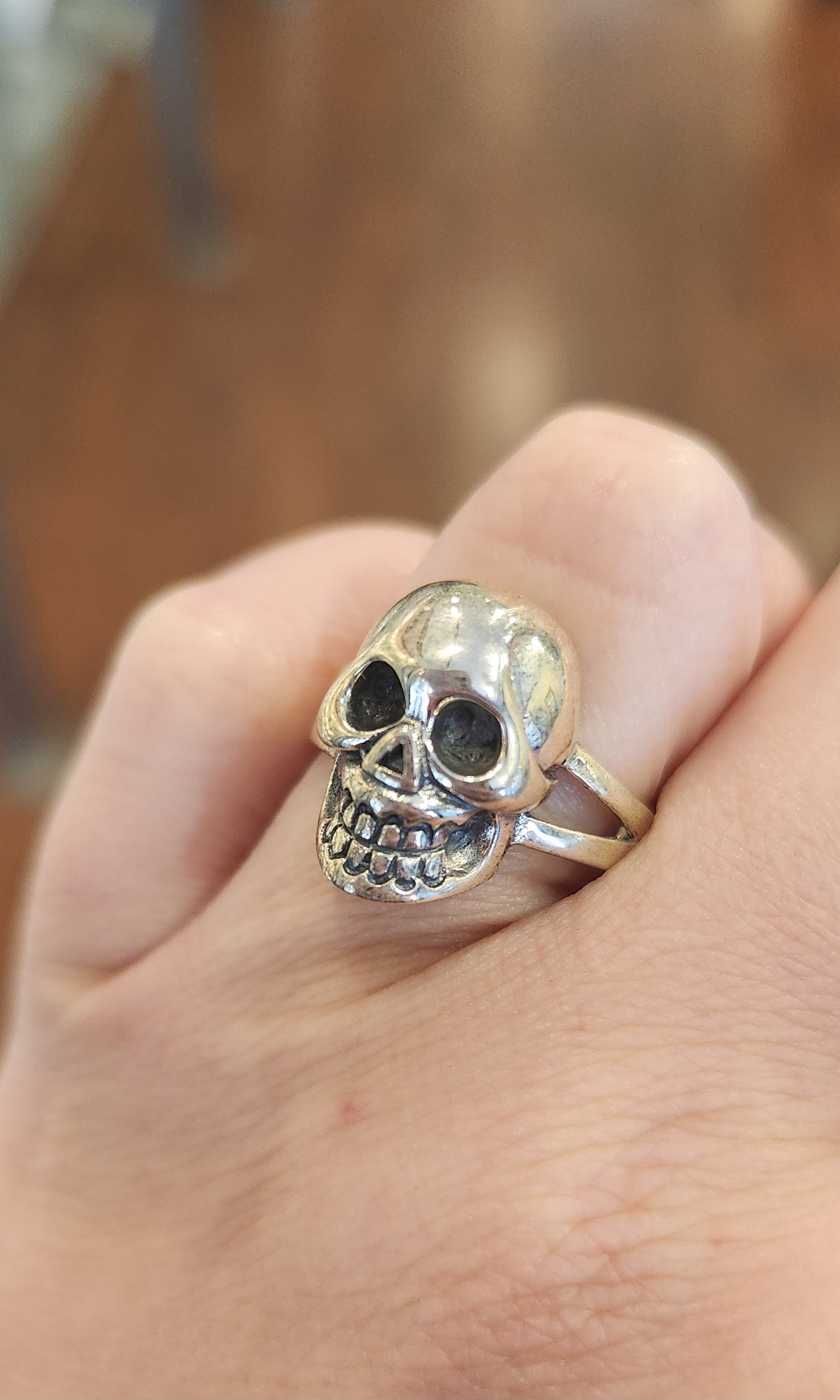 Sterling silver skull ring