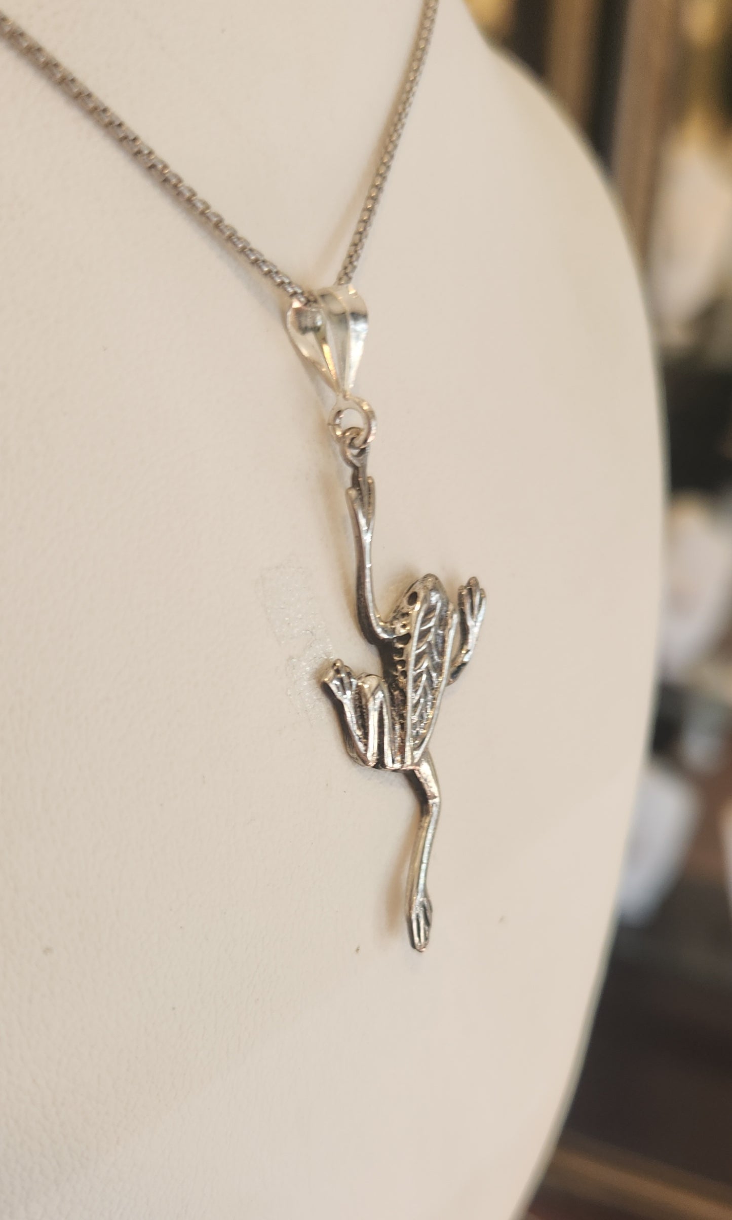 Sterling silver frog pendant