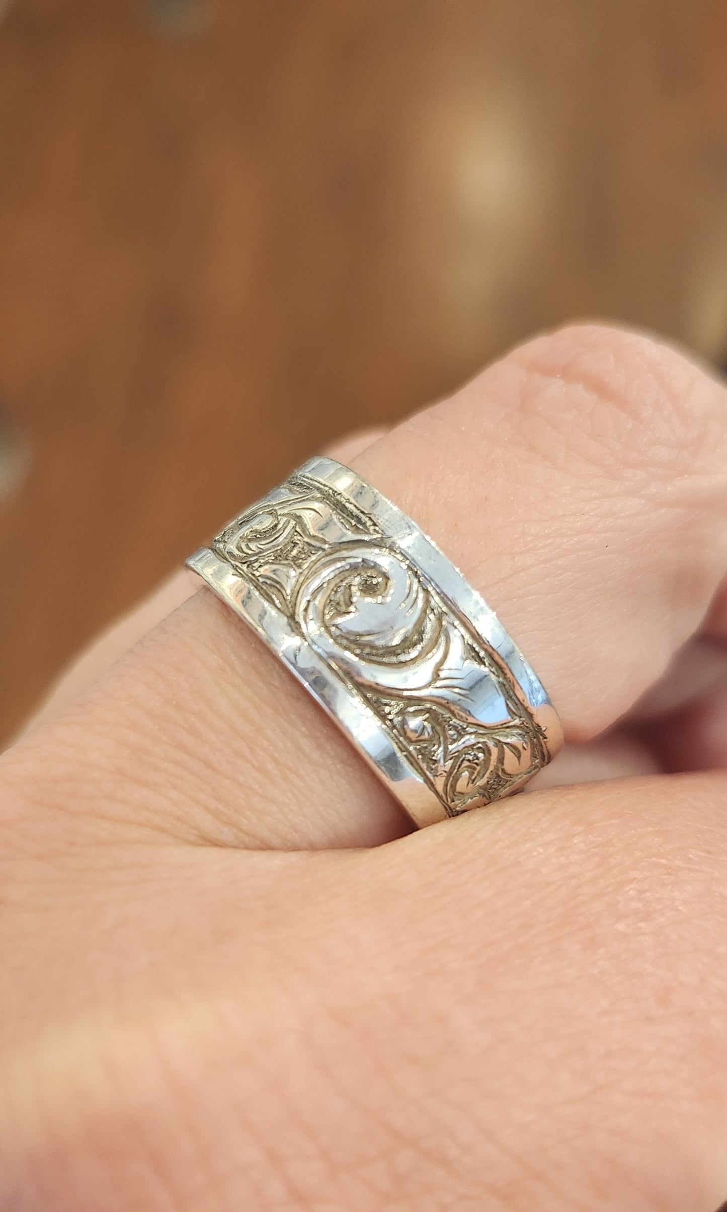 Sterling silver hand-engraved scroll work ring band