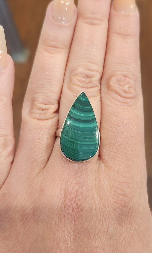 Sterling silver pear-shaped malachite ring